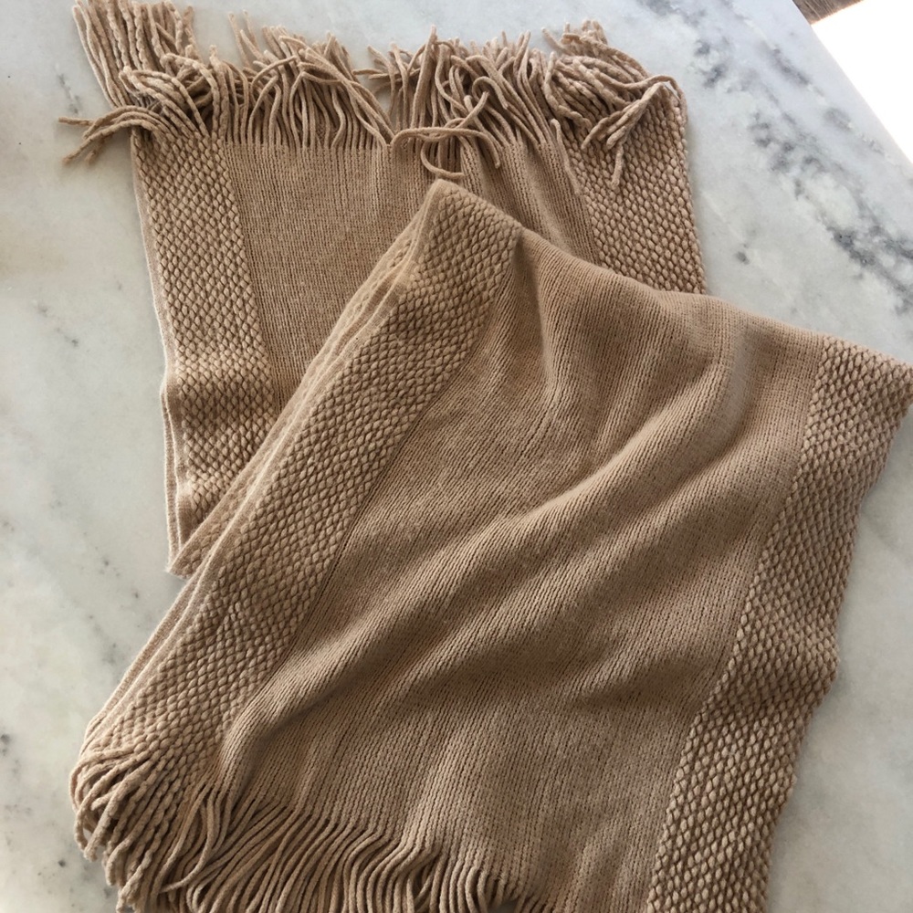 Knit Shawl / Stole - Blush Cream Color Anthropologie